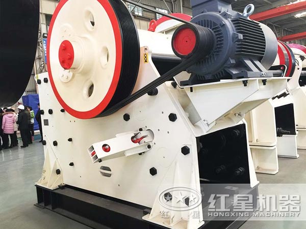 鄂式破碎機(jī)(鄂破機(jī))