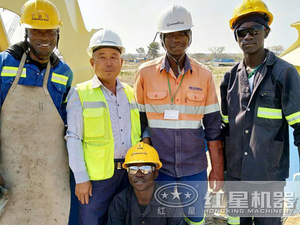 紅星機器技術人員現場指導