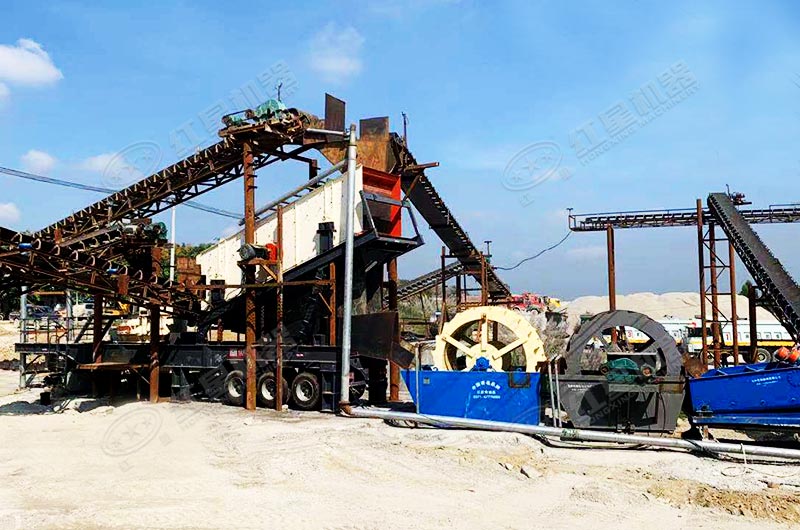 環(huán)保型河卵石制砂機加工現(xiàn)場 環(huán)保型河卵石制砂機加工現(xiàn)場